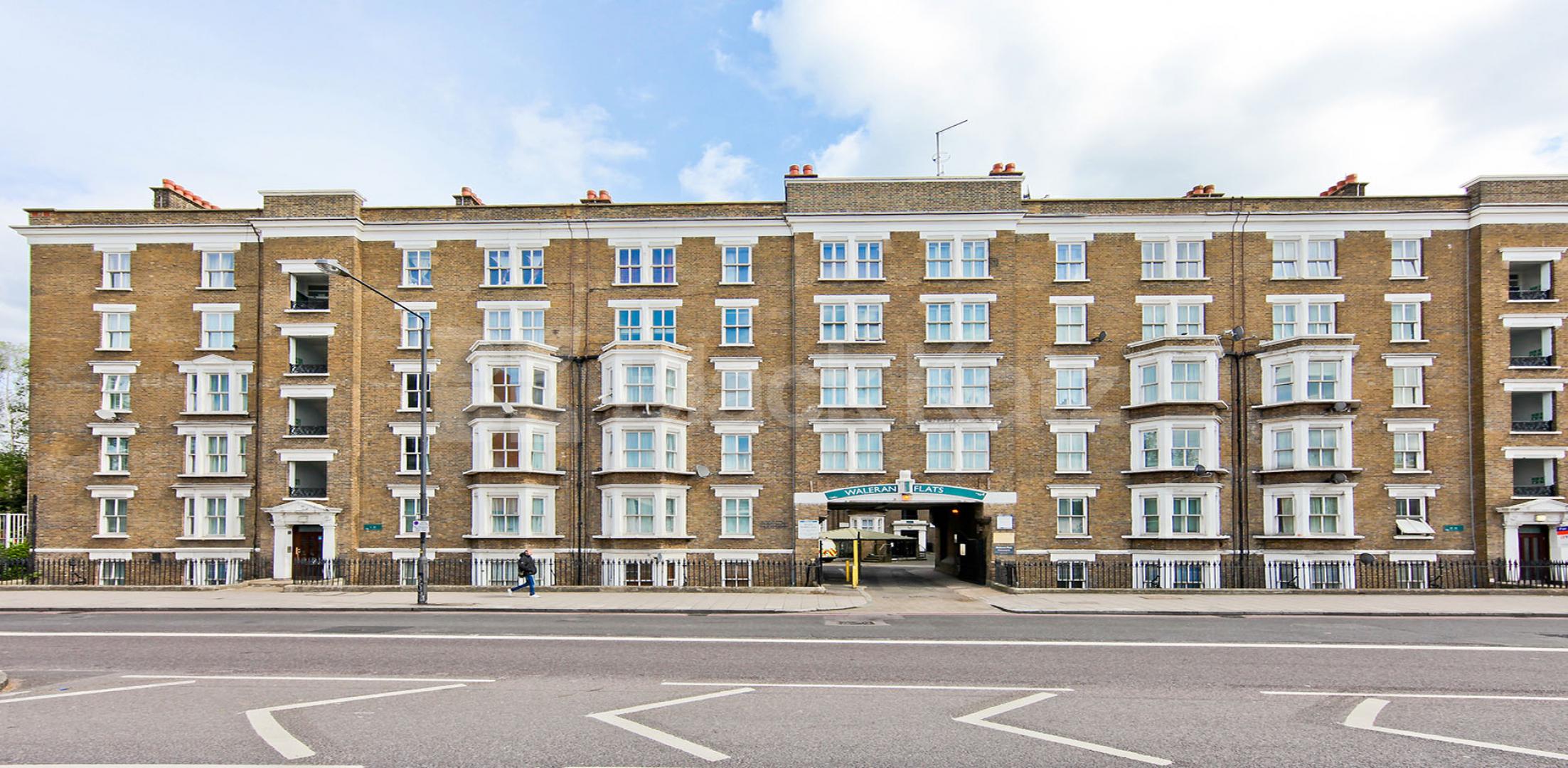 			UNDER OFFER , 2 Bedroom, 1 bath, 1 reception Apartment			 Waleran Flats Old Kent Road, Borough/London Bridge